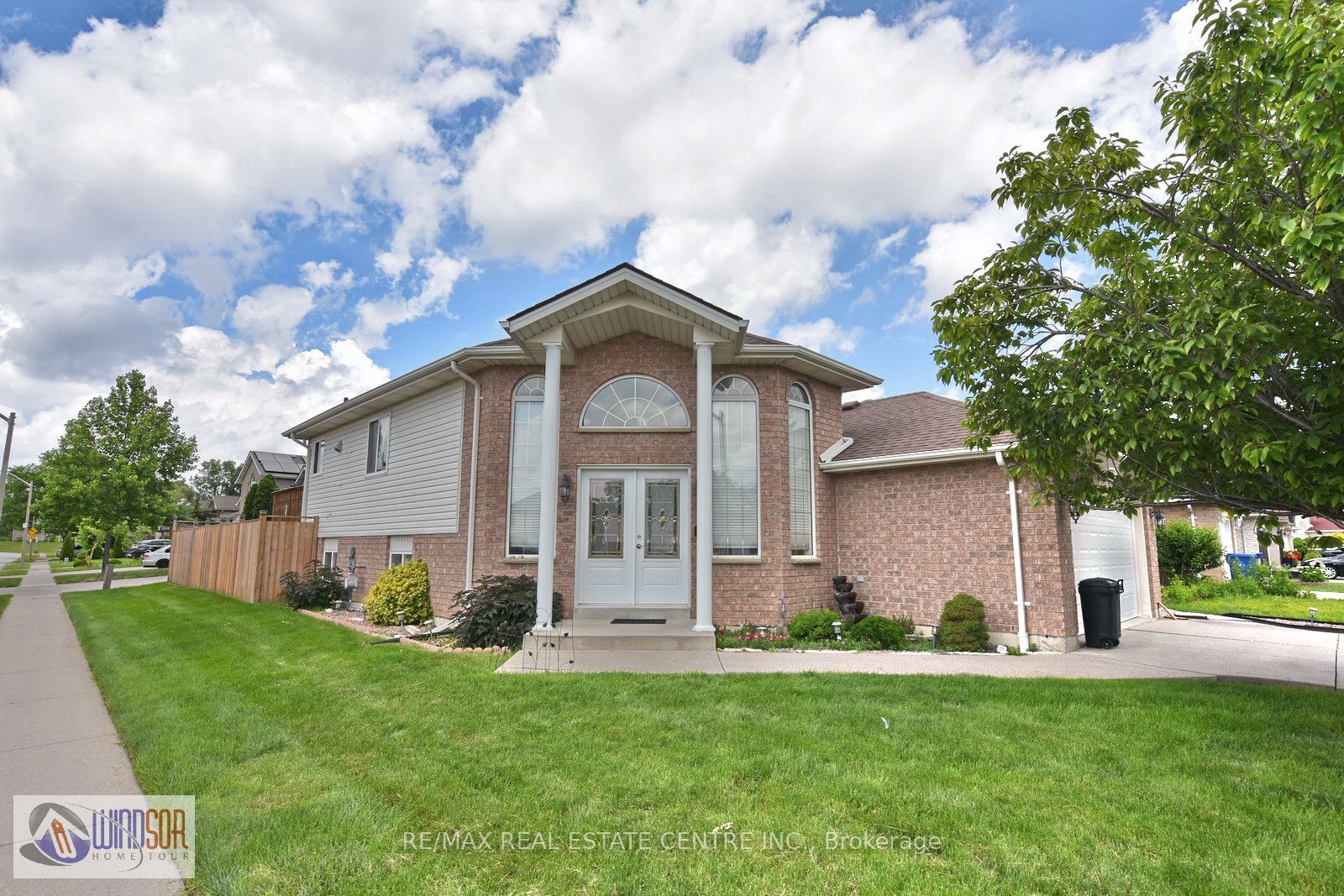 3602 Holburn Street, Windsor, ON, N9E 4V4