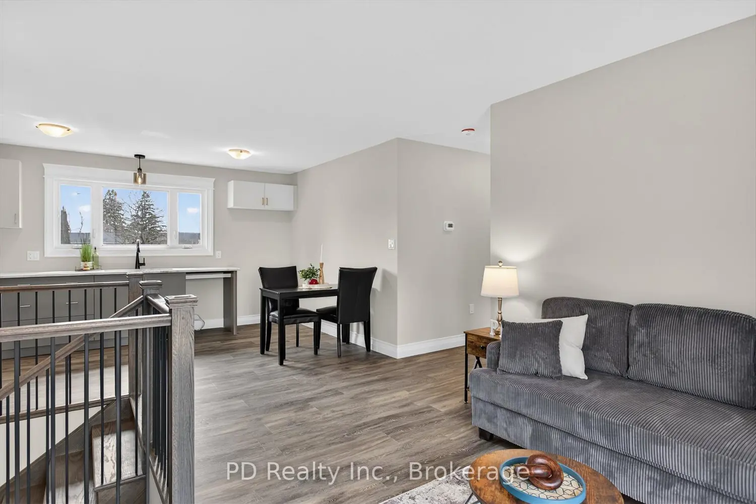 934 Mount Pleasant Road photo 4