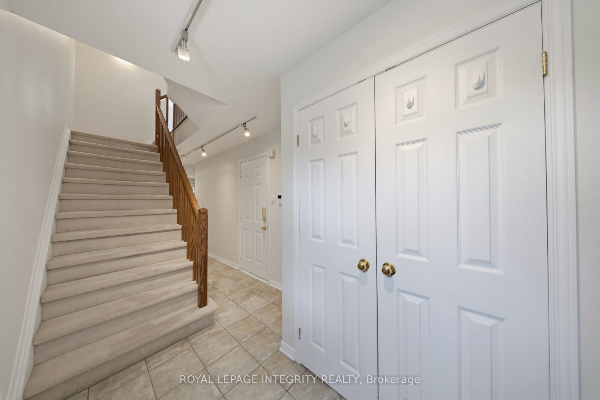 2 Panorama Private, Ottawa, ON, K1Y 4X1 photo 4