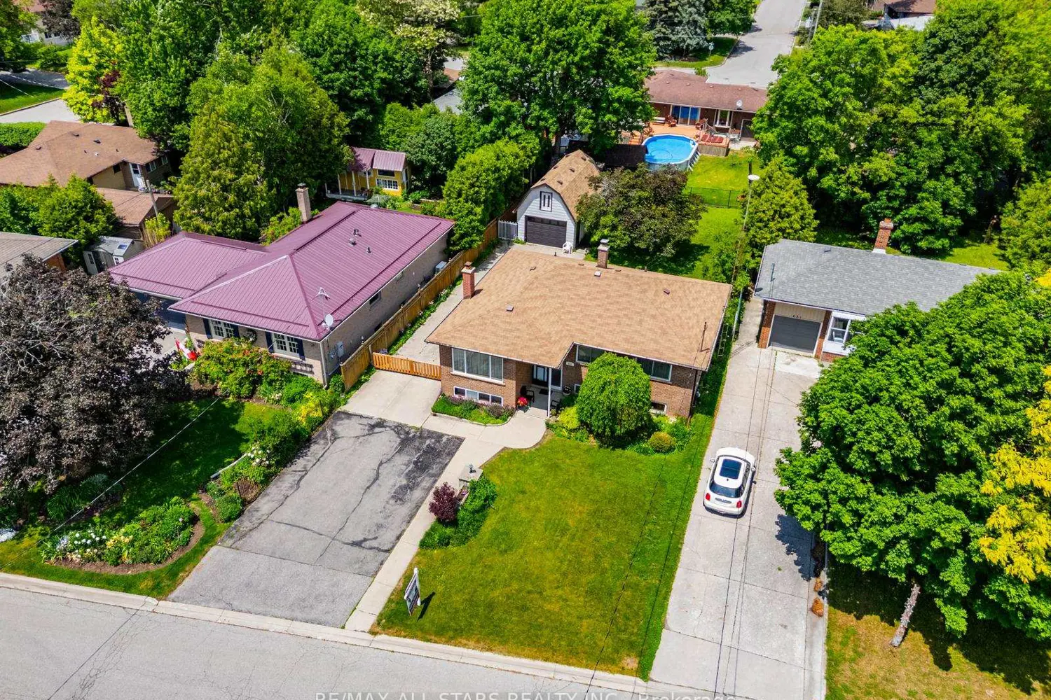 427 Watson Drive photo 3