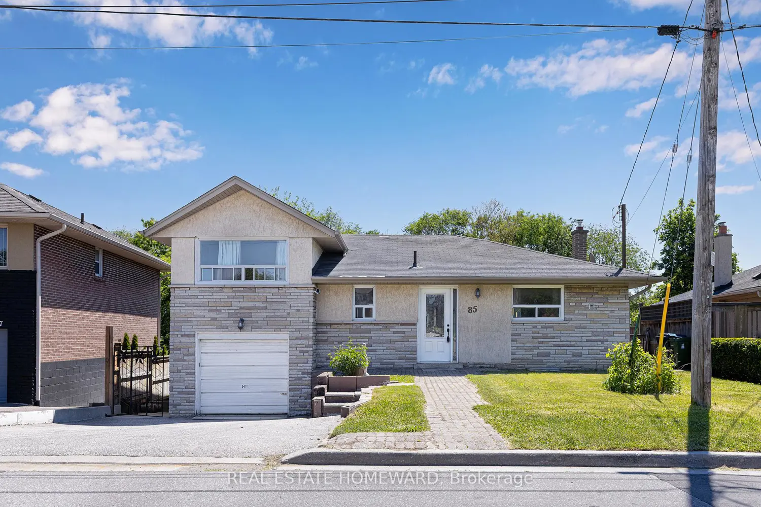 85 Letchworth Crescent photo 2