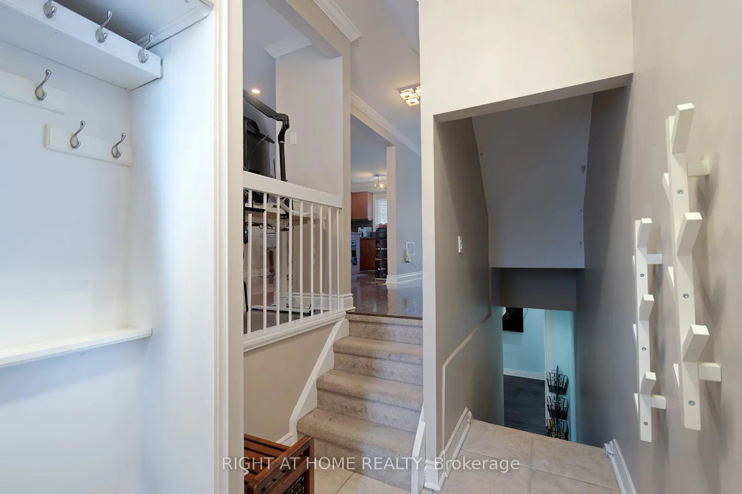 67 Willows Lane photo 2