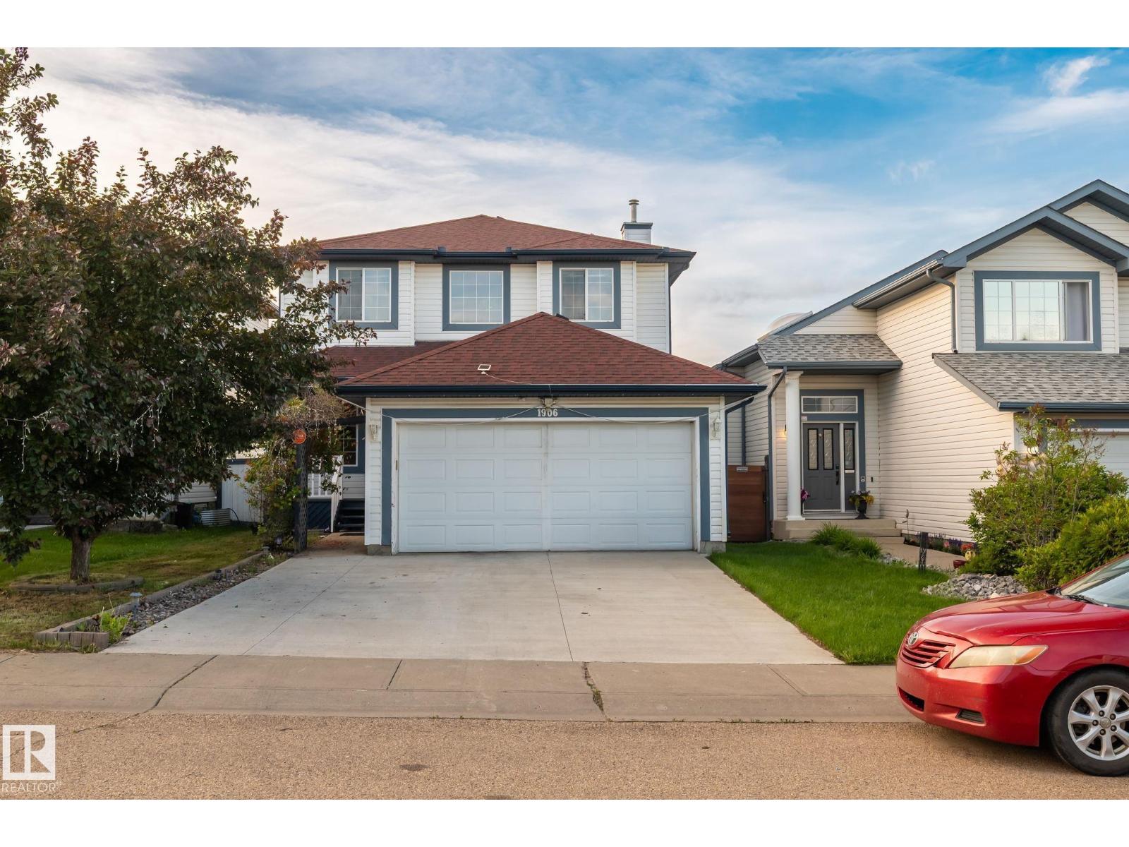 1906 37b Avenue NW, Edmonton, AB, T6T1S5