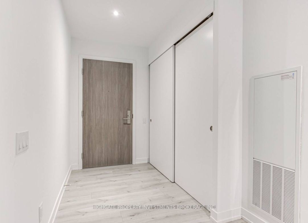 228-161 Roehampton Avenue, Toronto, ON, M4P 1P9 photo 3
