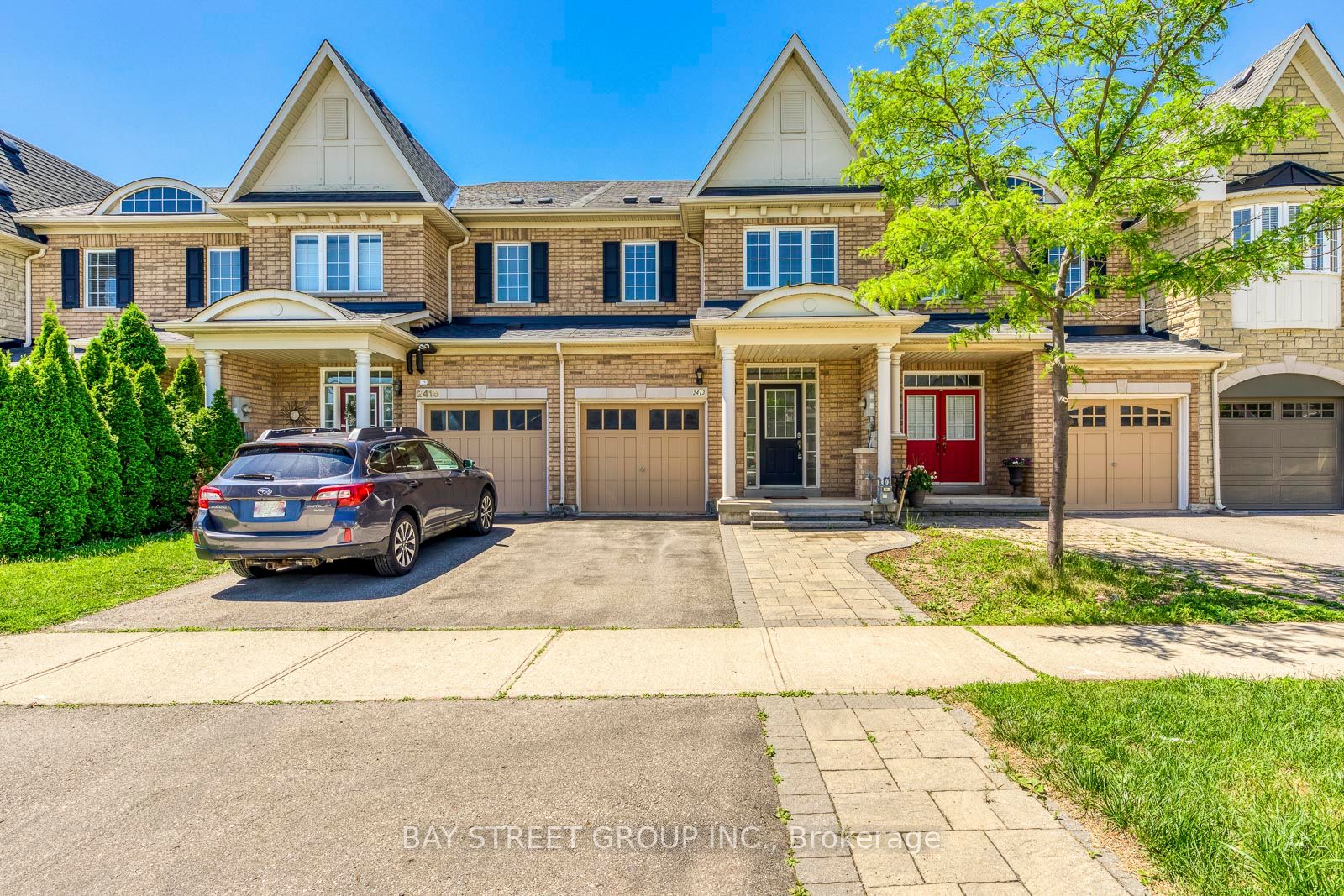 2413 Whistling Springs Crescent, Oakville, ON, L6M 0C3