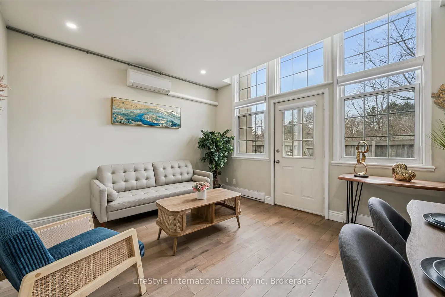 196 Arthur Street 6