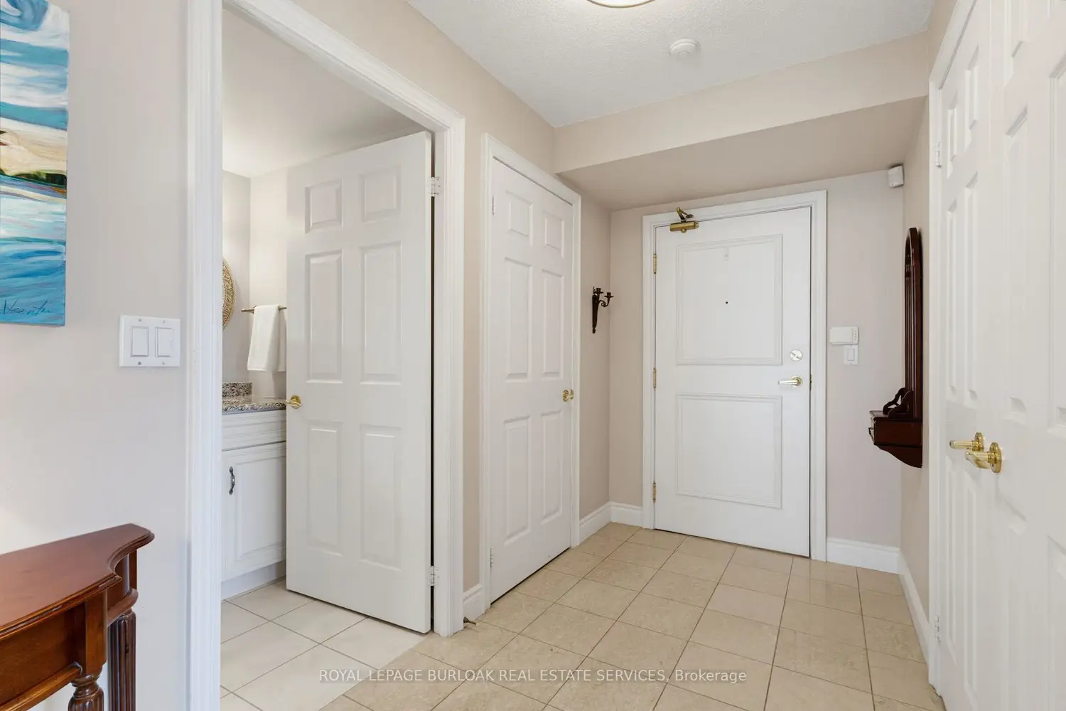 442 Maple Avenue 708 photo 4