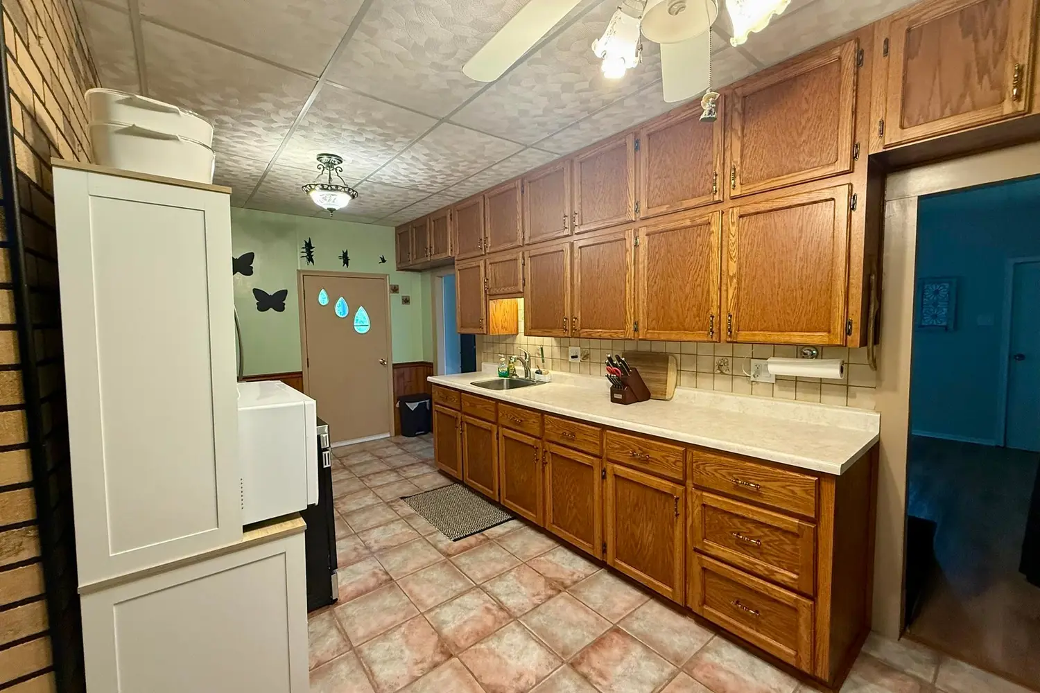 208 Council Road photo 5