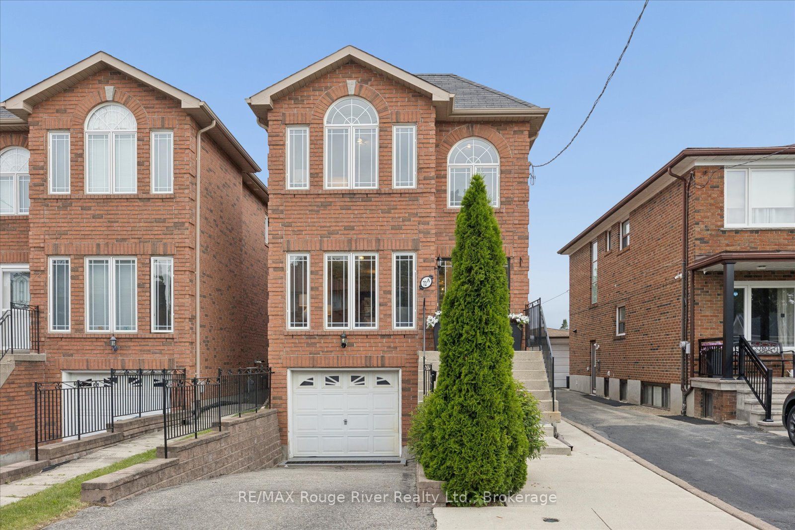 72a Laurel Avenue, Toronto, ON, M1K 3J6