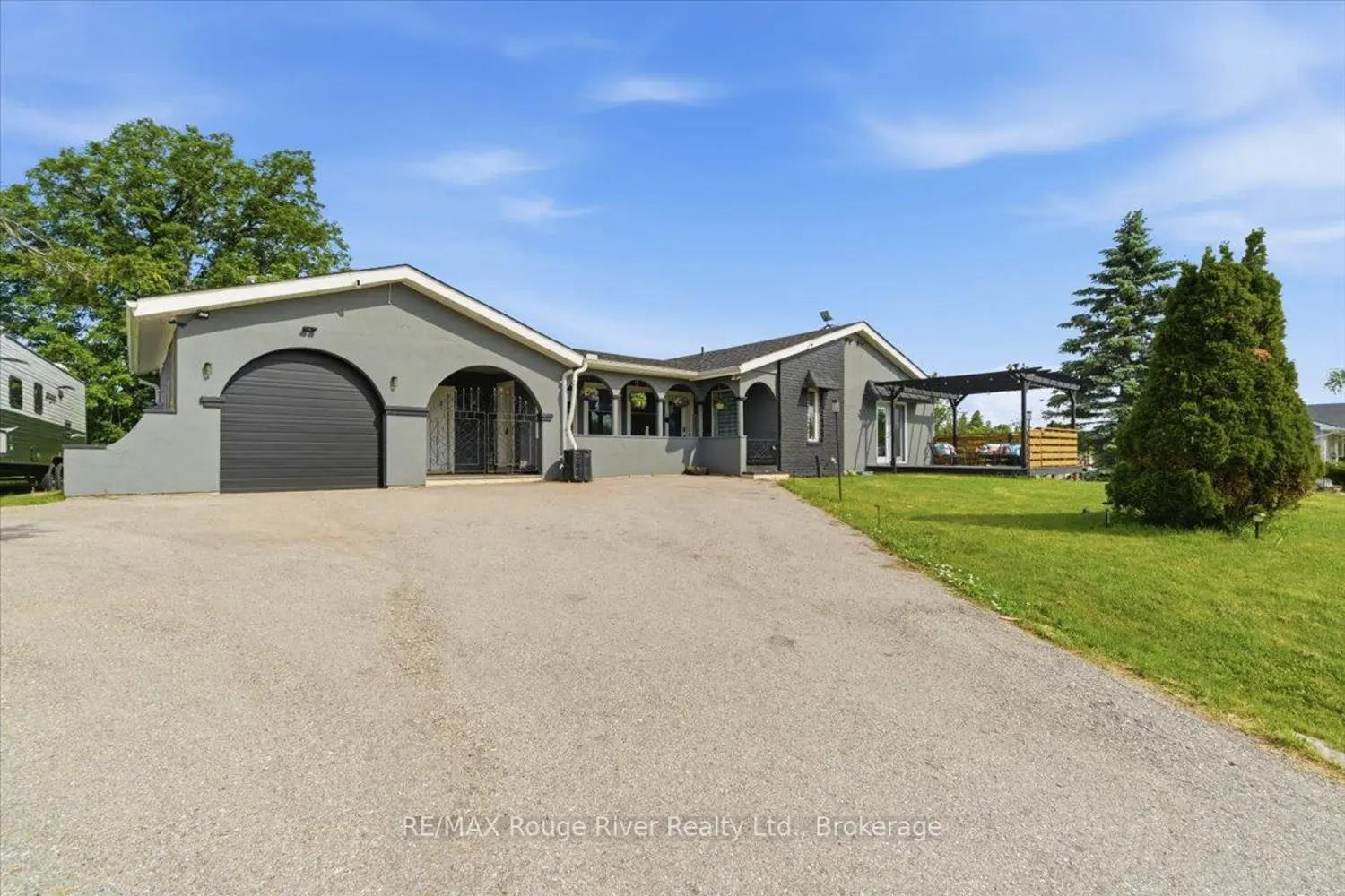 15 Healey Falls Drive photo 2