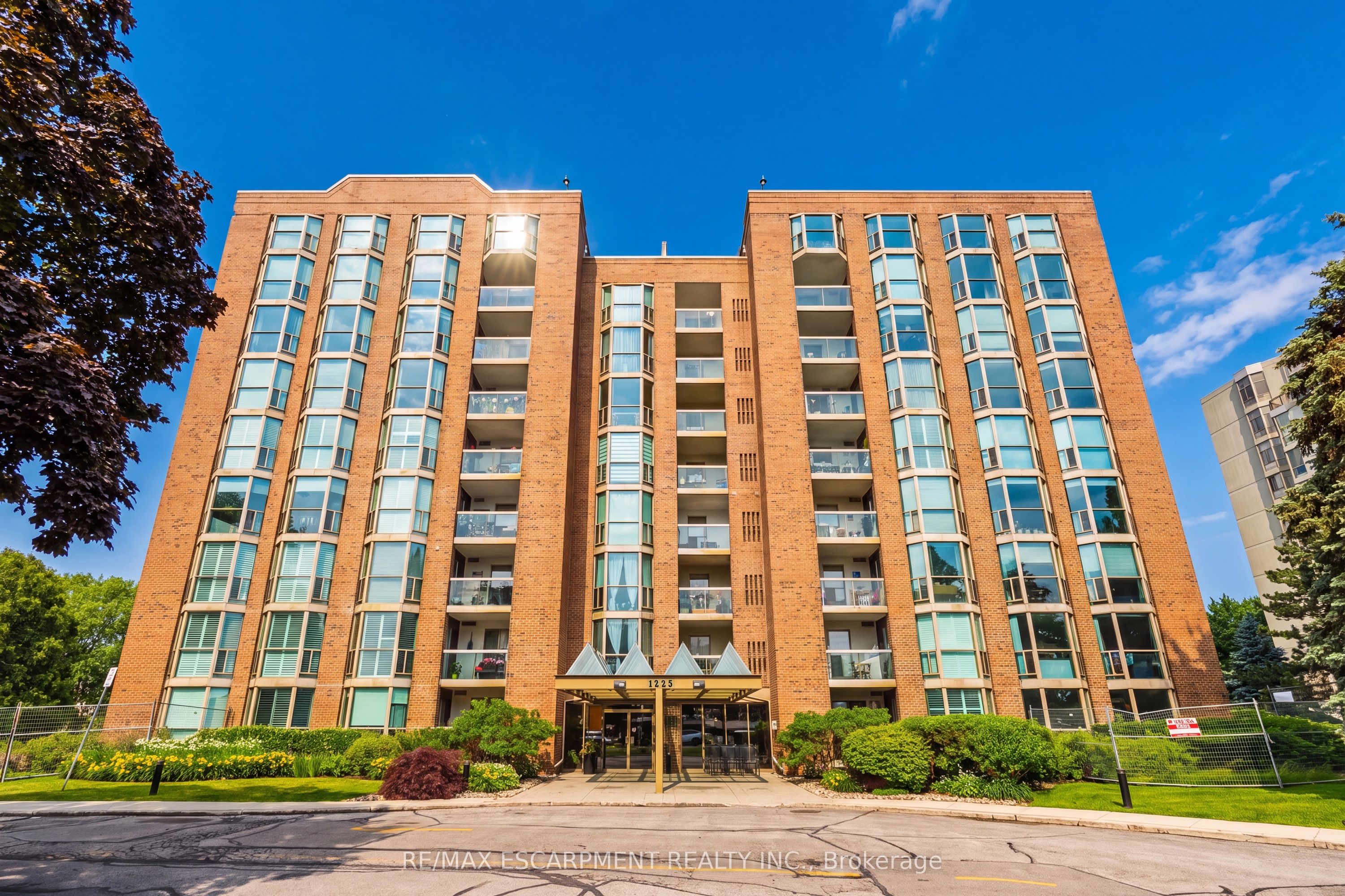 605-1225 North Shore Boulevard E, Burlington, ON, L7S 1Z6