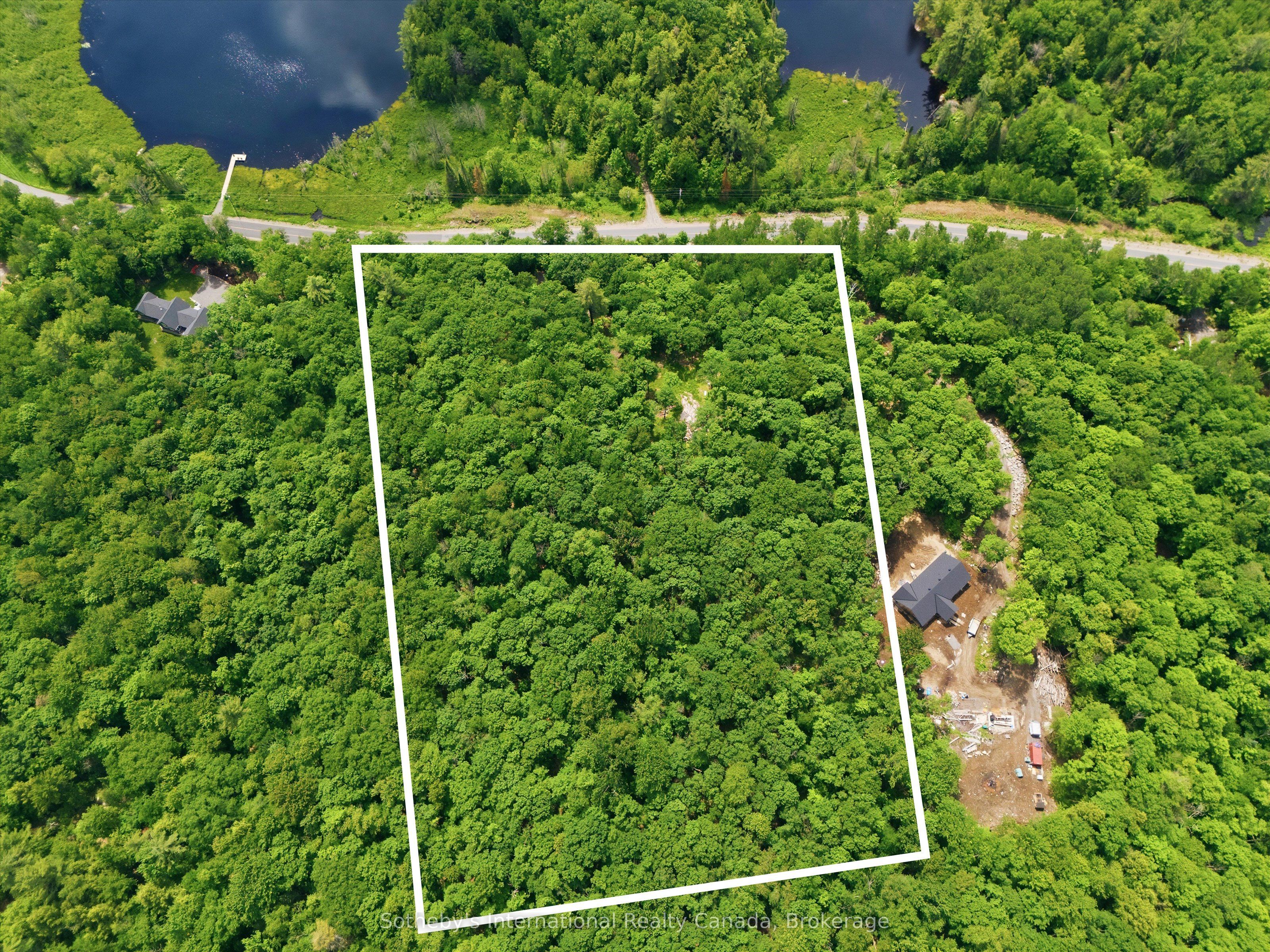 1731 Fraserburg Road, Bracebridge, ON, P1L 1X3