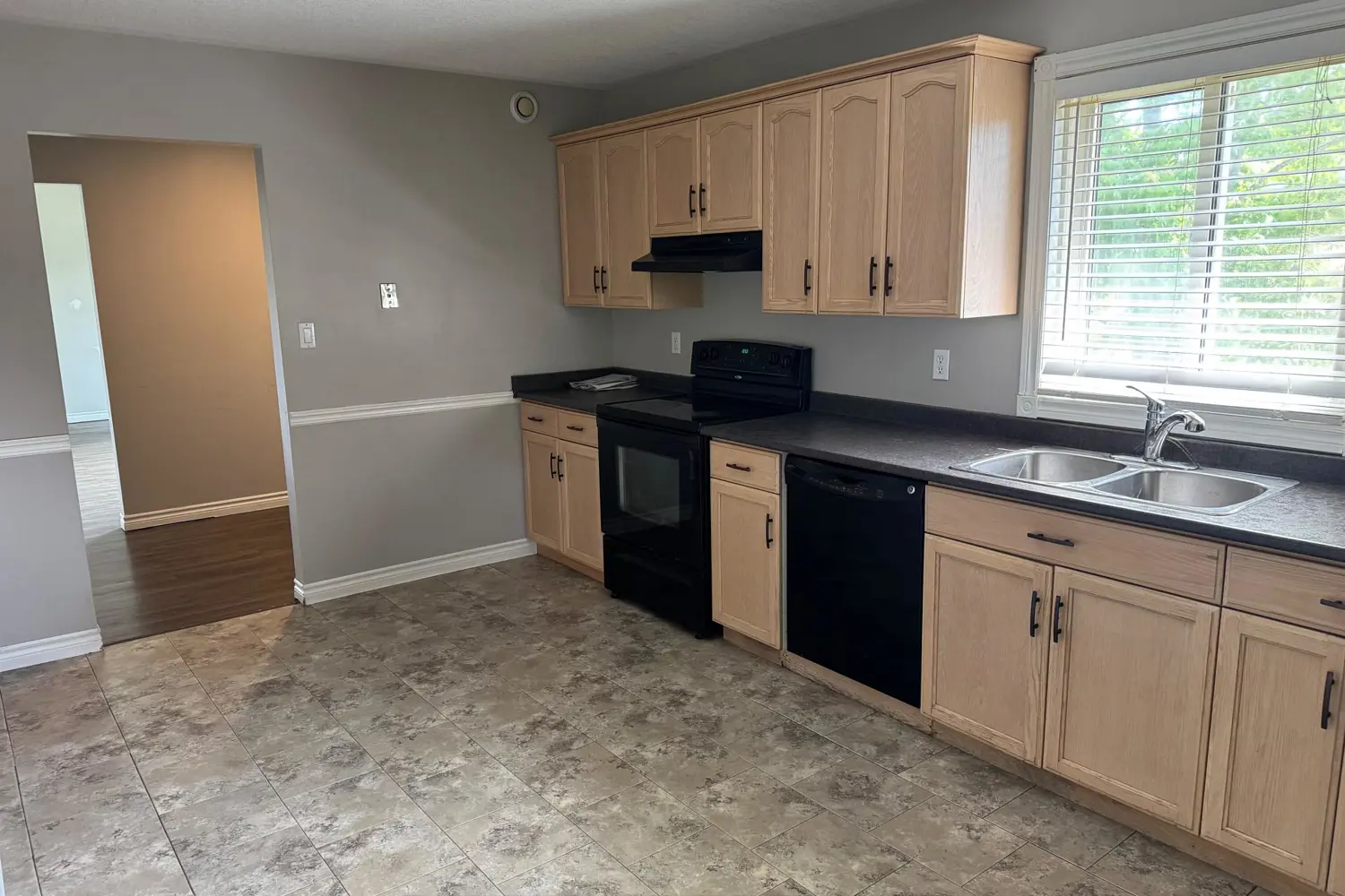 28 Melanie Drive photo 5