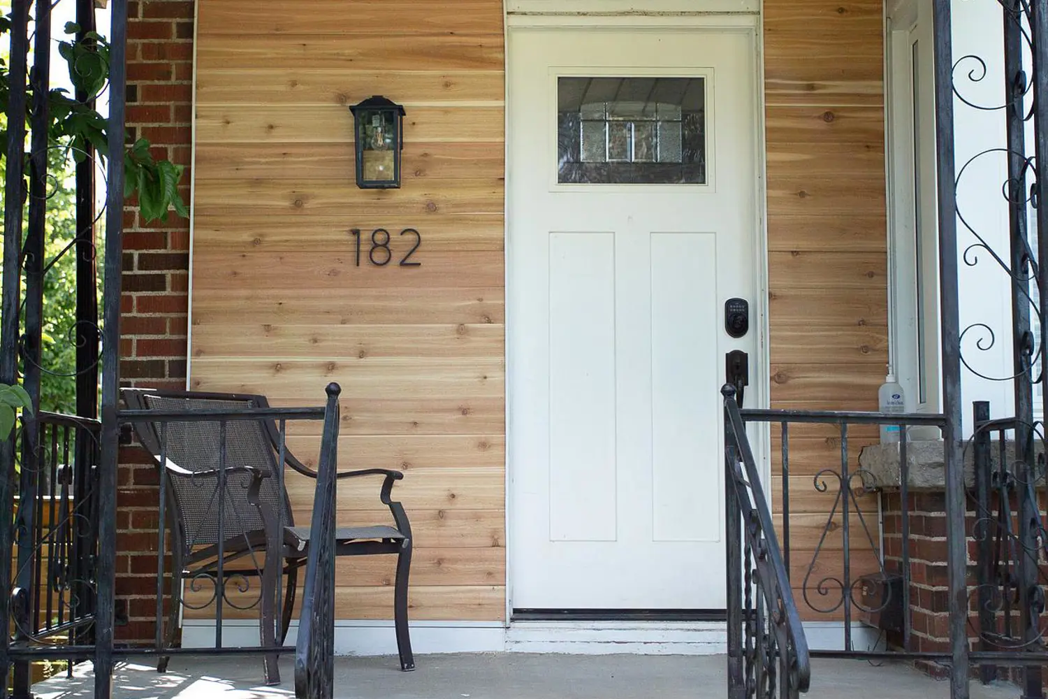 182 Erindale Avenue photo 2
