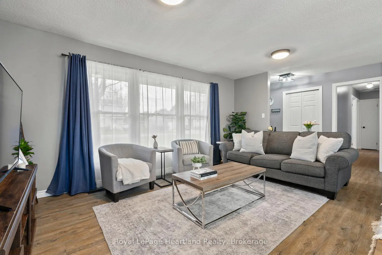 156 John Street photo 5
