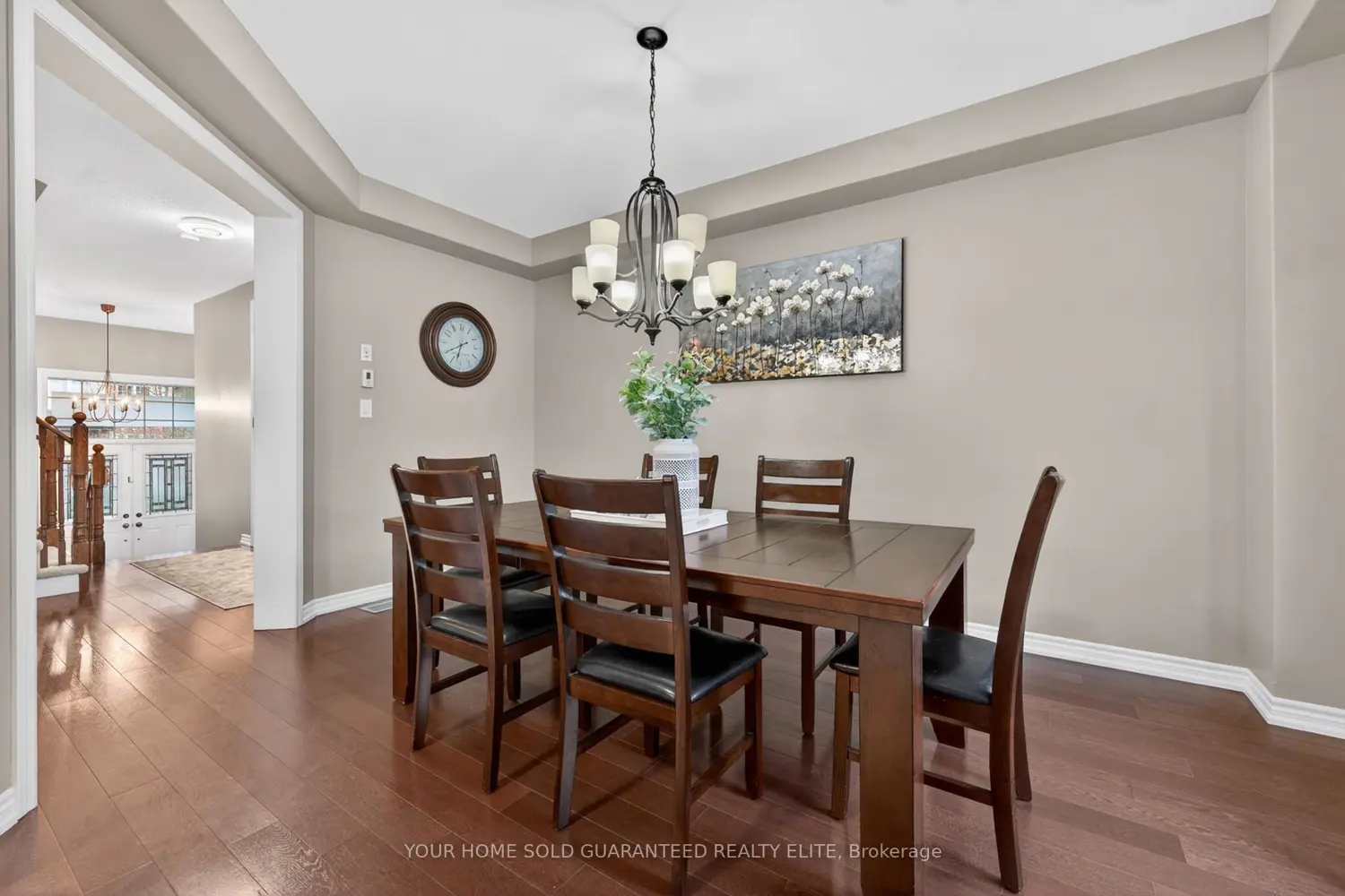 136 Whitwell Way photo 5