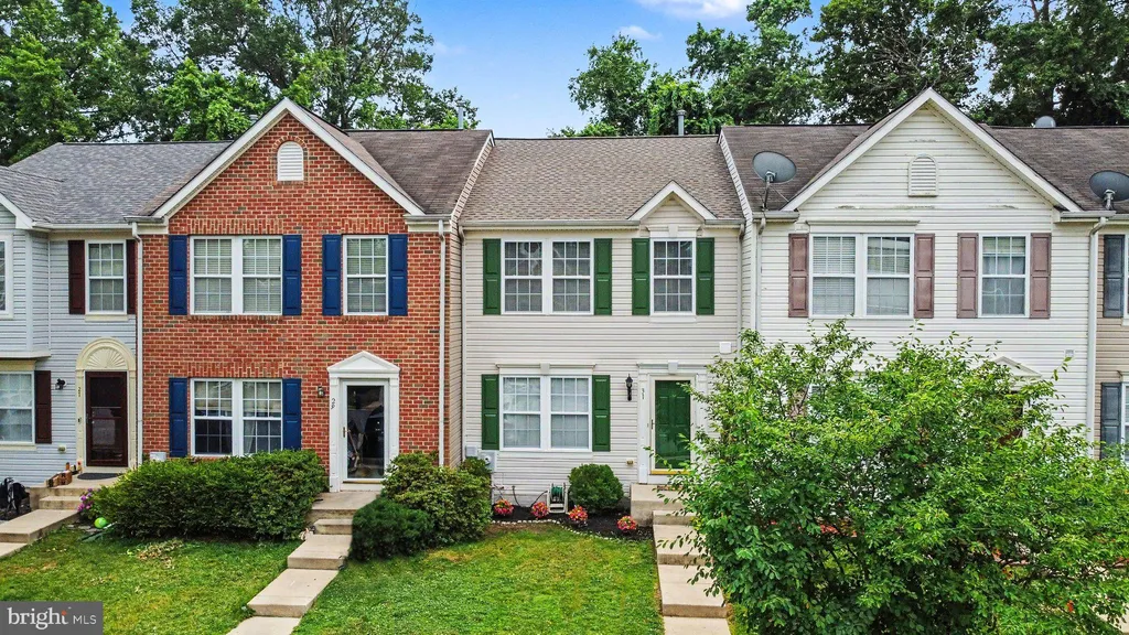 31 Blue Heron Ct, Middle River, MD 21220 photo 2