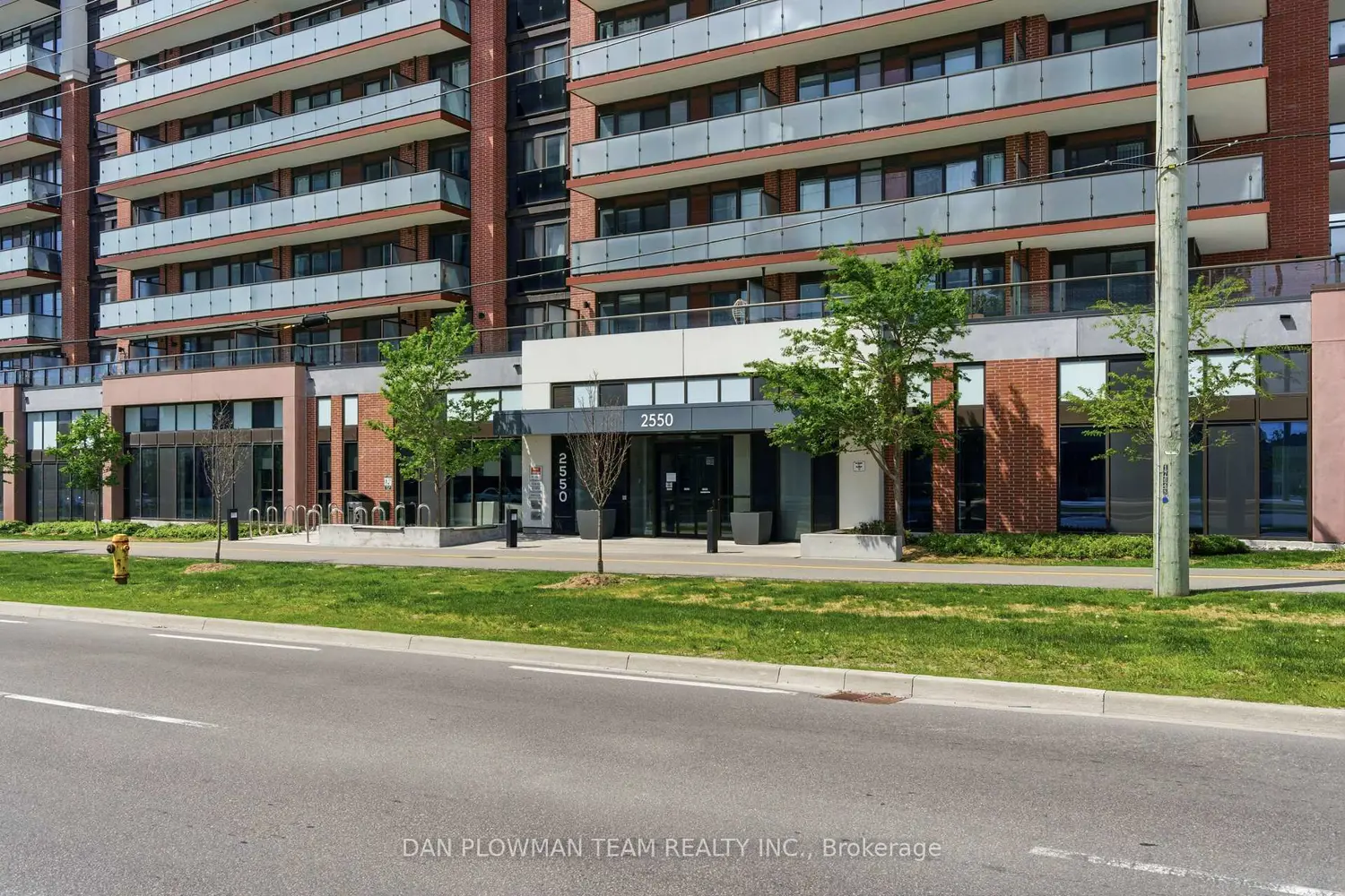 2550 Simcoe Street 515