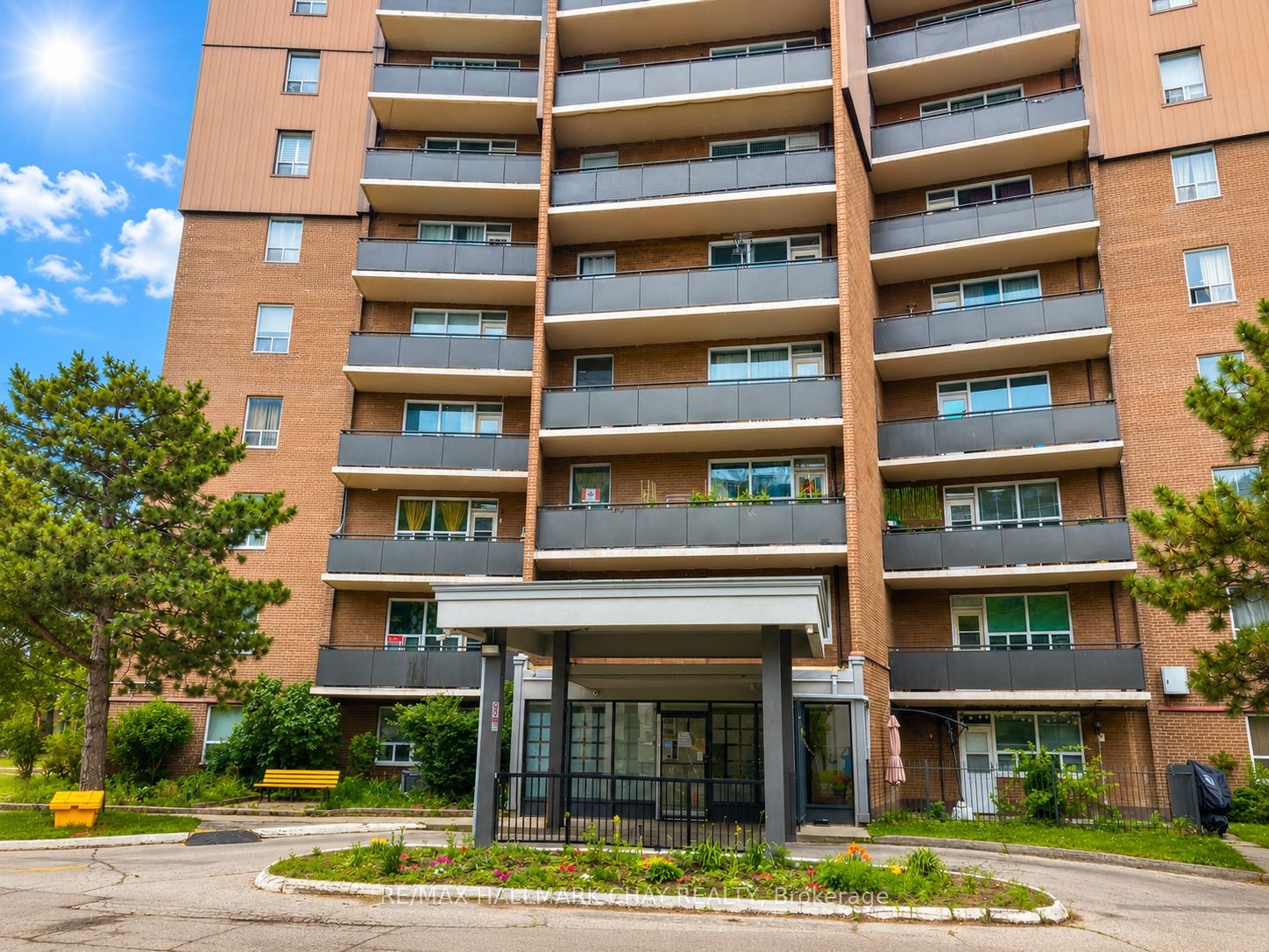 604-3065 Queen Frederica Drive, Mississauga, ON, L4Y 3A3