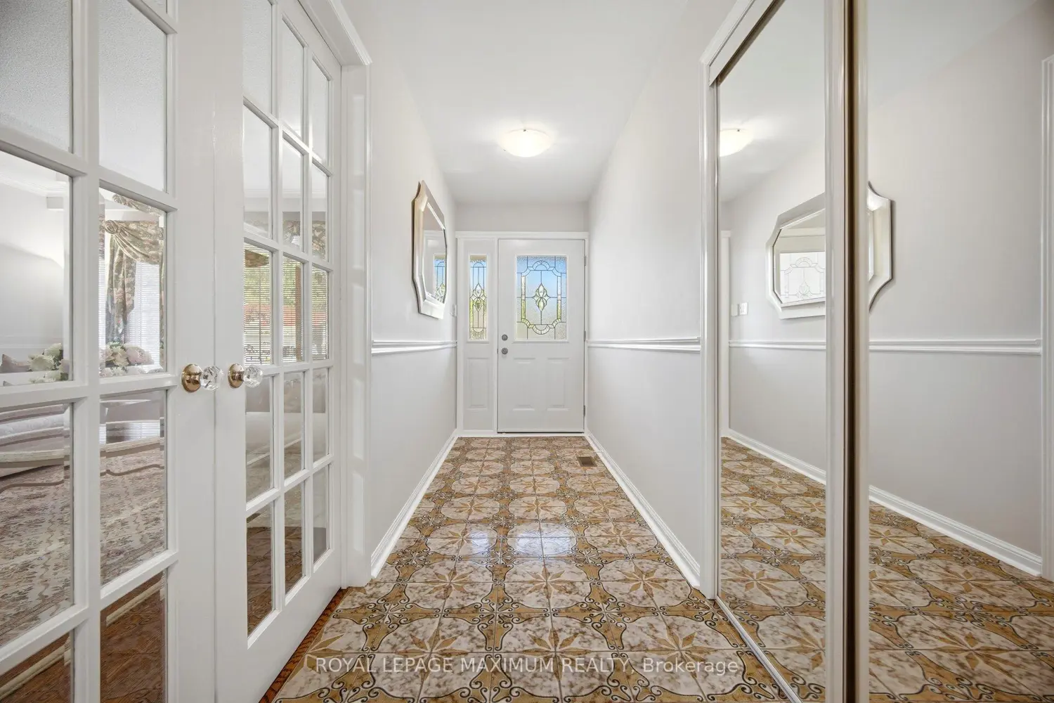 255 John Street photo 2