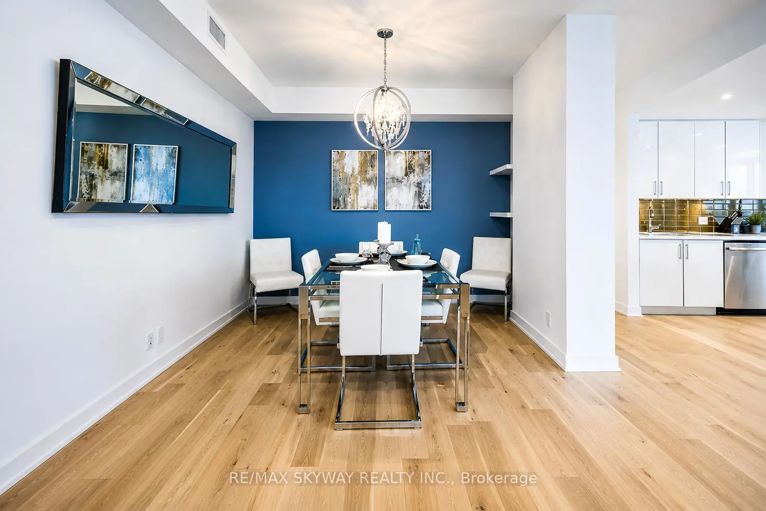 2212 Lakeshore Boulevard Lph03 photo 3
