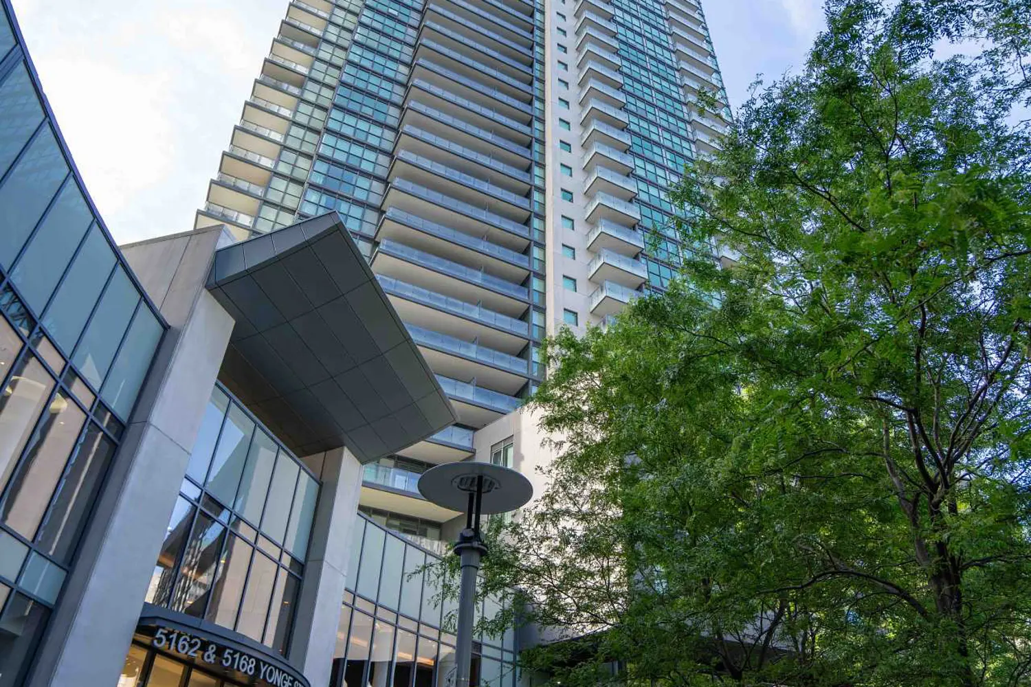 5168 Yonge Street 1107 photo 2