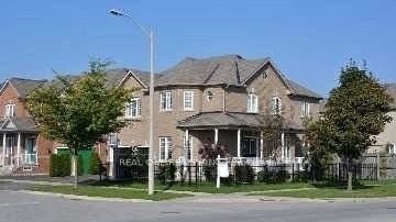 24 Yoho Avenue, Richmond Hill, ON, L4S 2J4