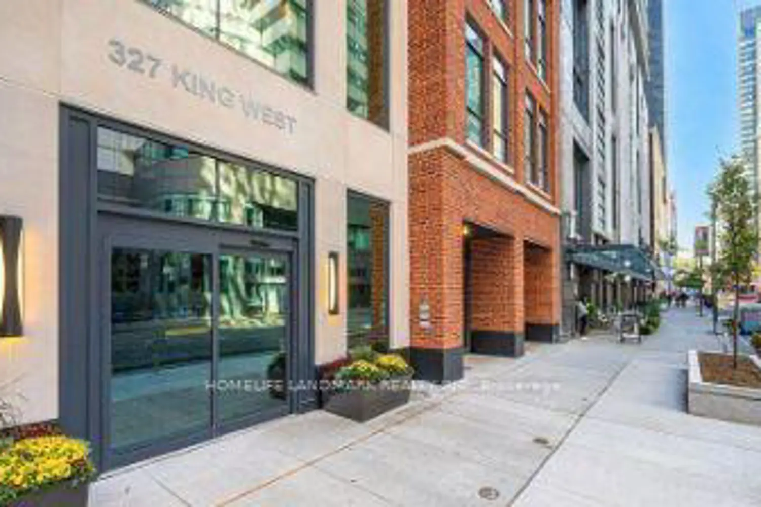 327 King Street 703