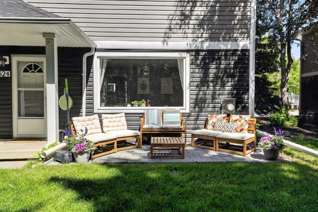 624 Regal Park NE, Calgary, AB, T3E 0S6 photo 3