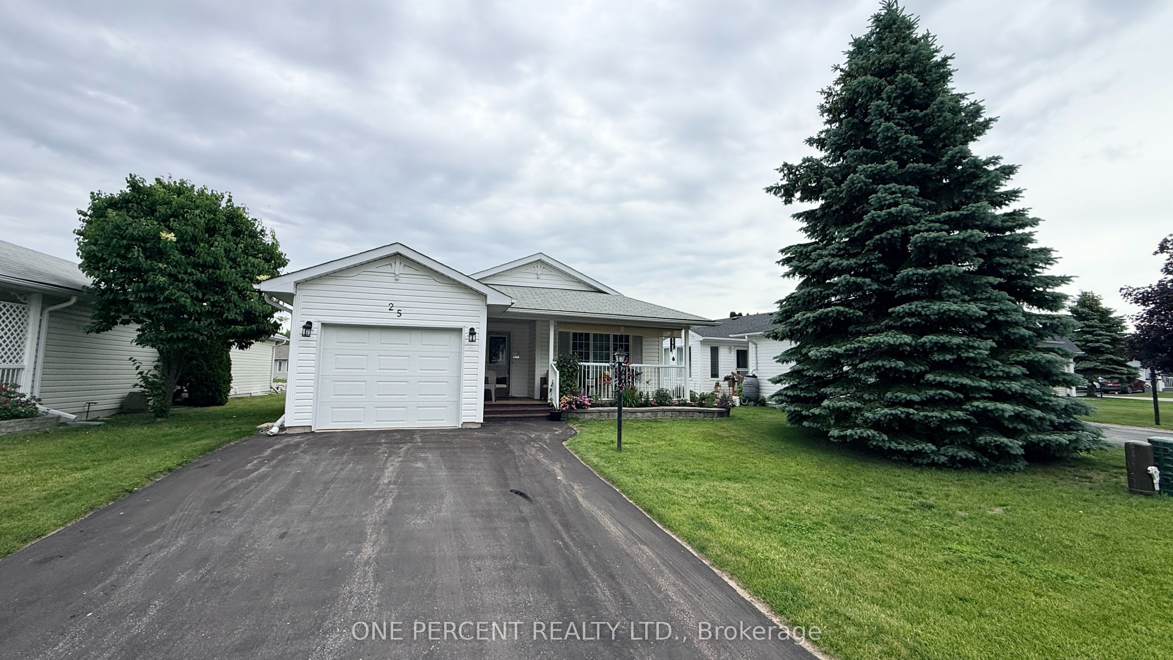 25 Kentucky Avenue, Wasaga Beach, ON, L9Z 3A8