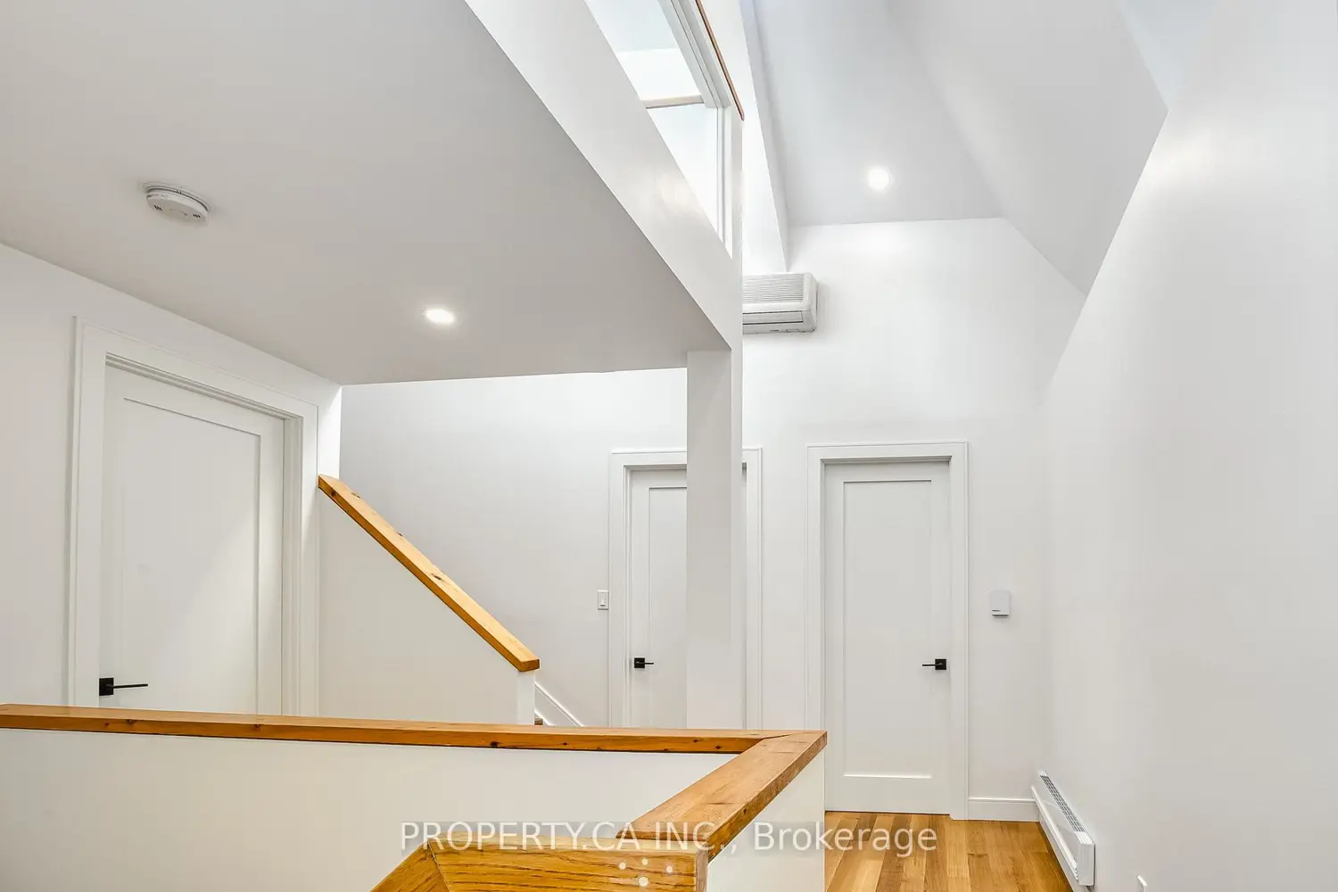 97 Lee Avenue photo 3