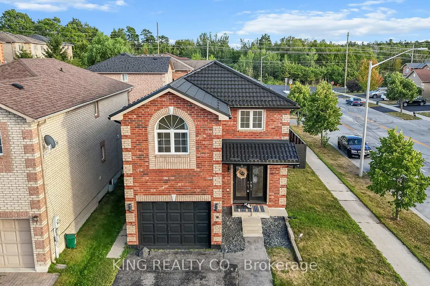 1 Glenhill Drive photo 2
