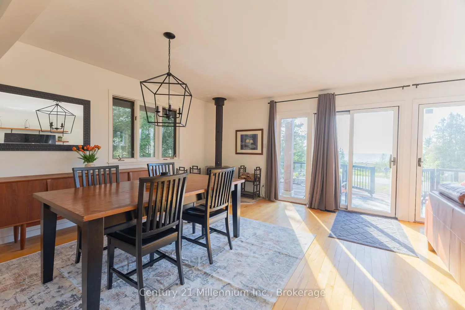 160 Sunset Drive photo 3