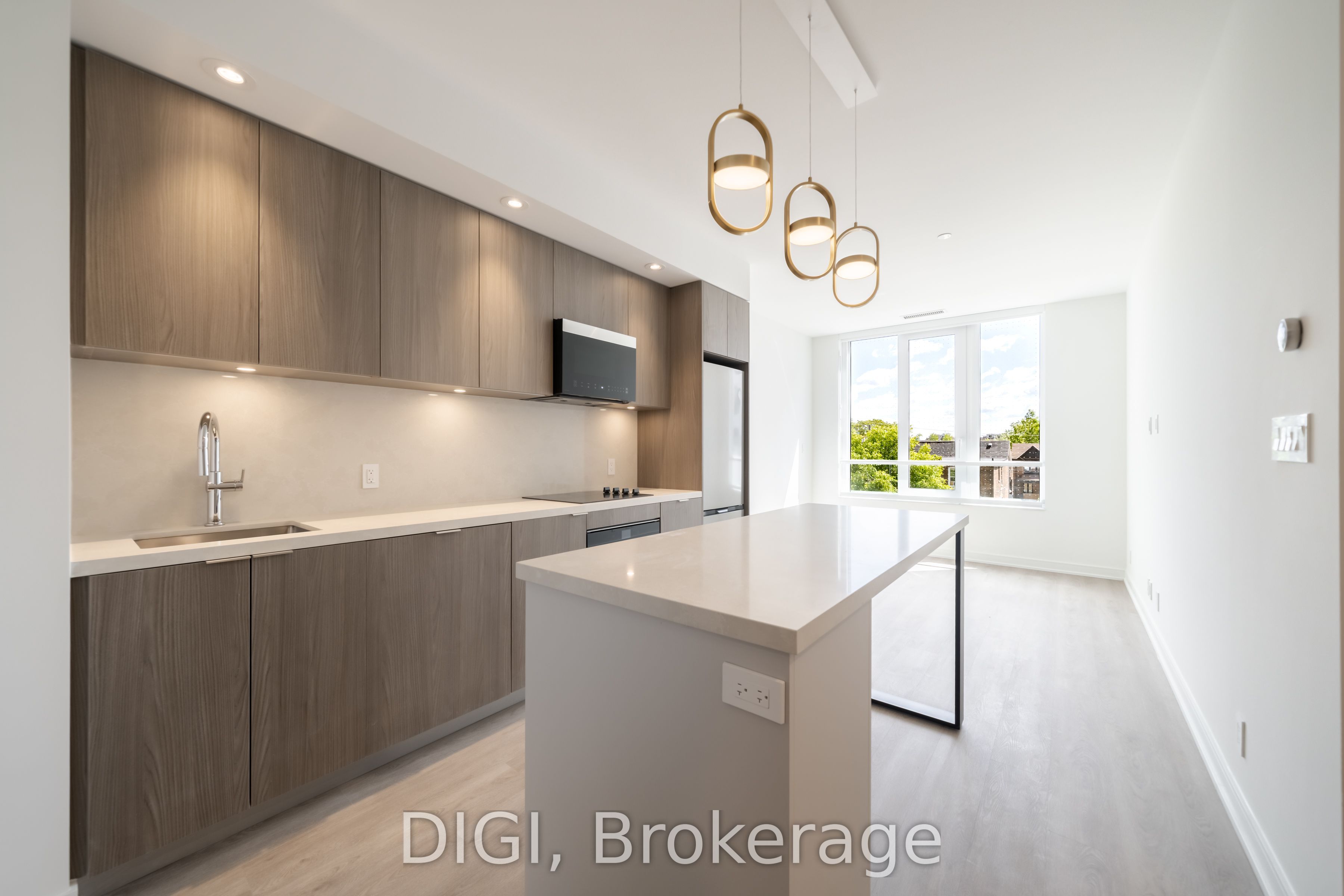 W322-485 Perth Avenue, Toronto, ON, M6N 0B9