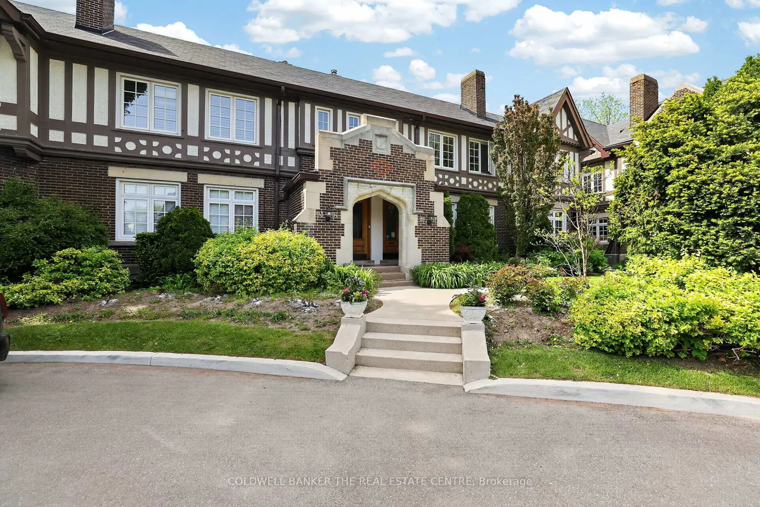 93B Douglas Crescent B