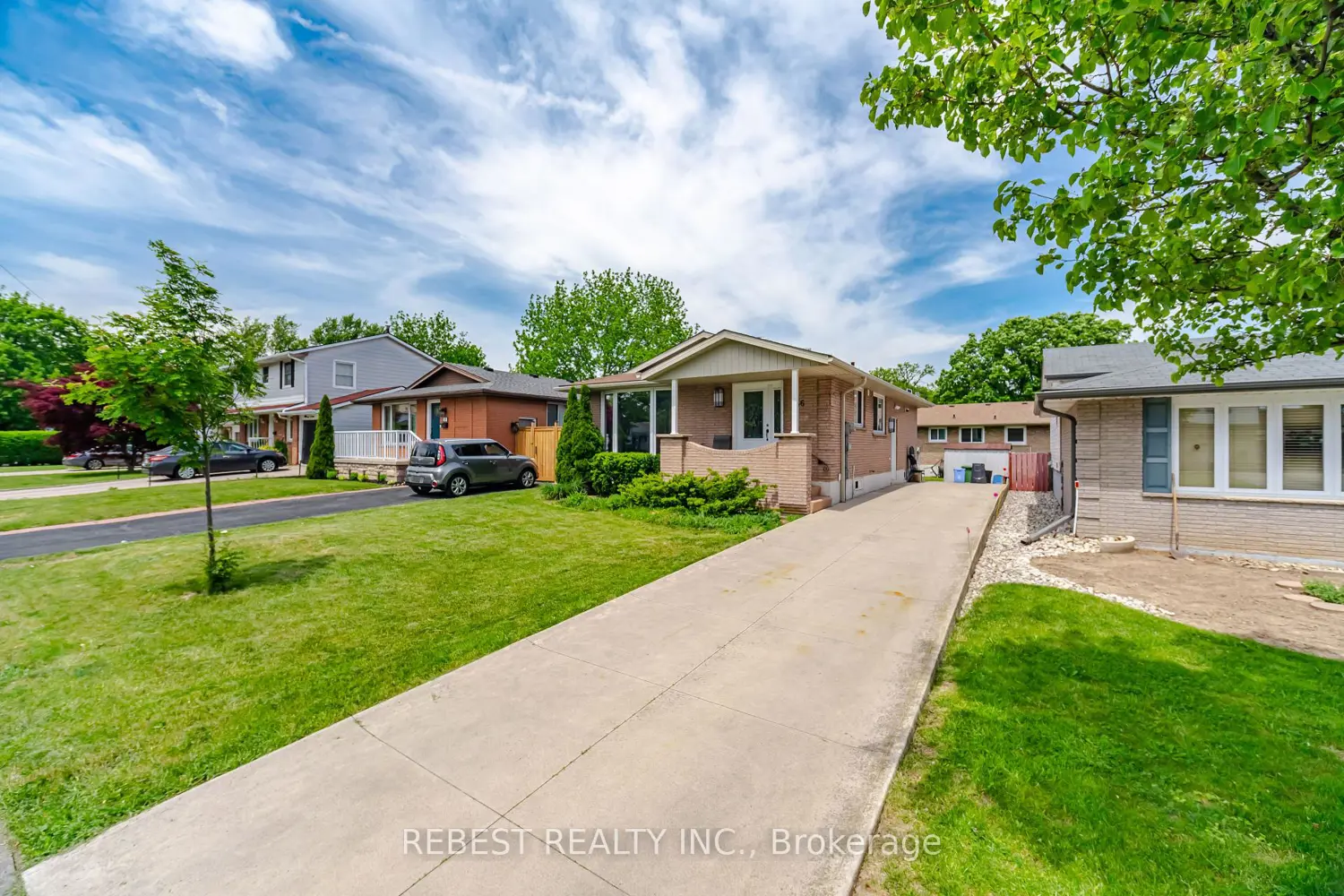 66 Darlington Drive photo 3