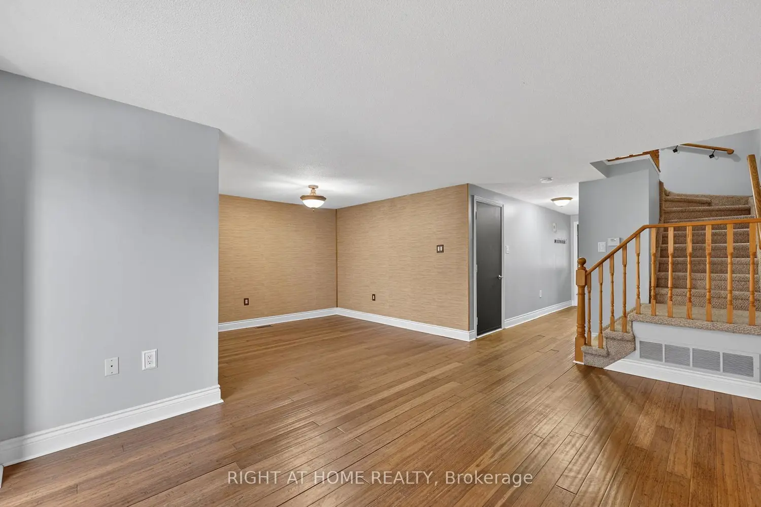 32 Sawmill Road 10 photo 3