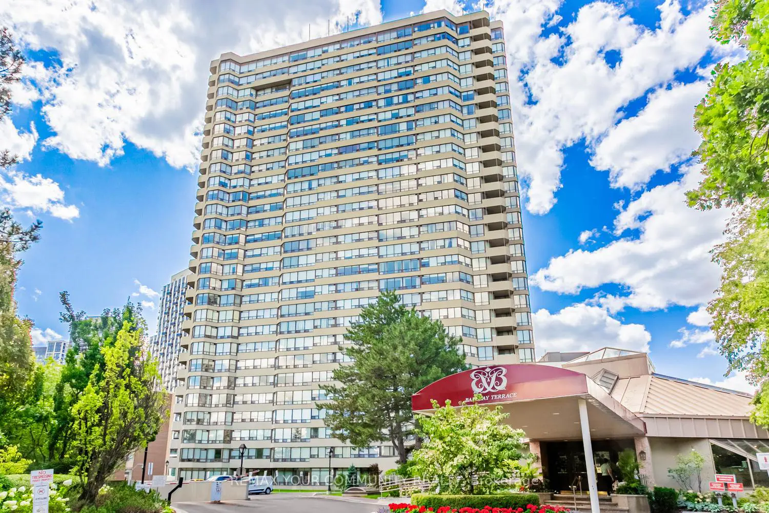 1300 Islington Avenue 1804