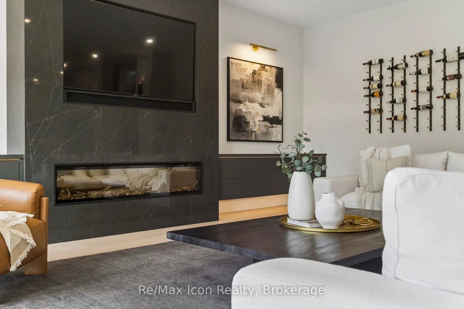 95 Pondcliffe Drive photo 5