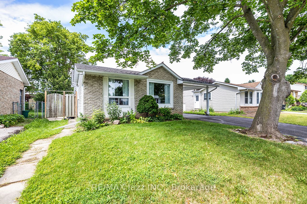 22 Deerpark Crescent, Clarington, ON, L1C 3M3
