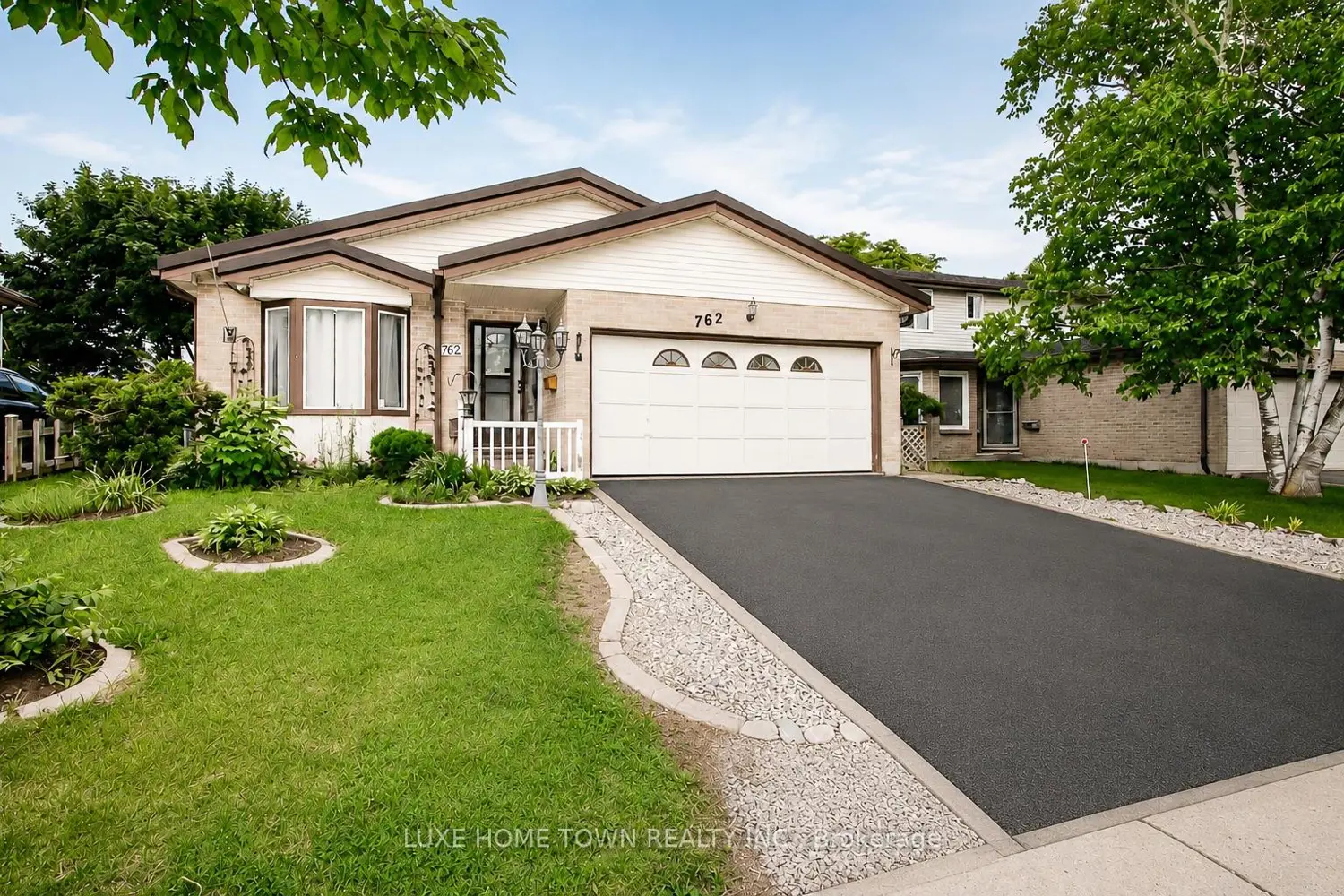 762 Railton Avenue photo 2