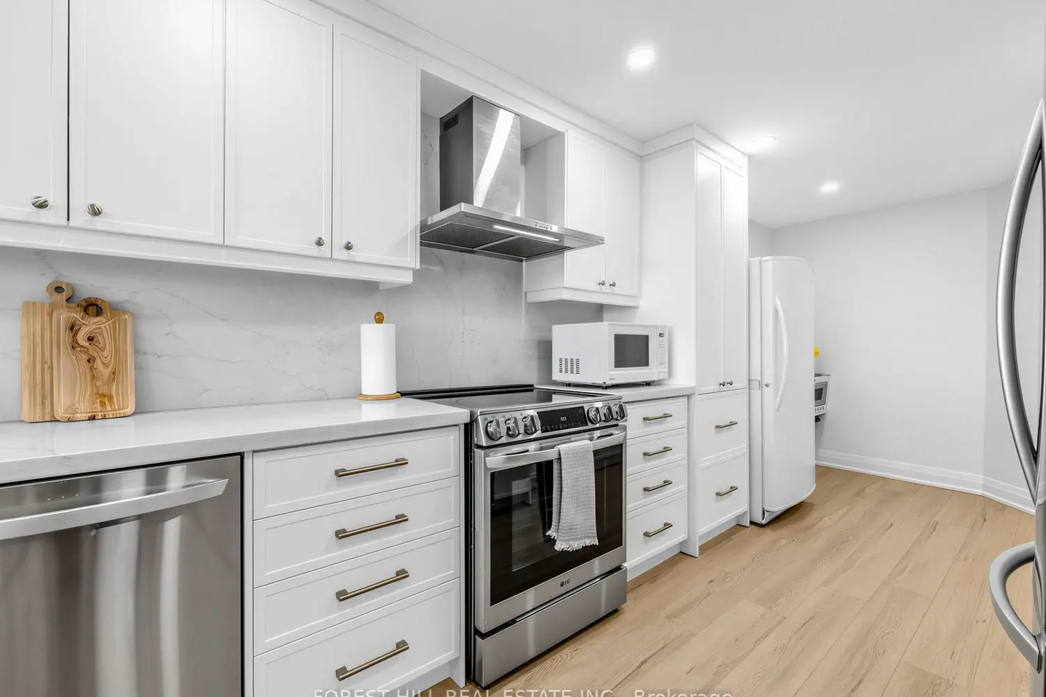 236 Albion Road 1812 photo 2