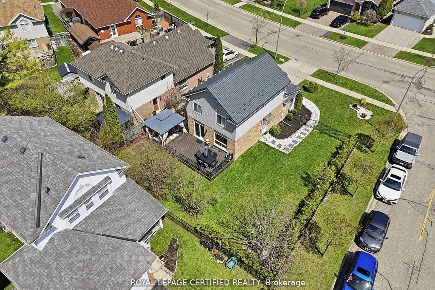 209 Briarmeadow Drive photo 4