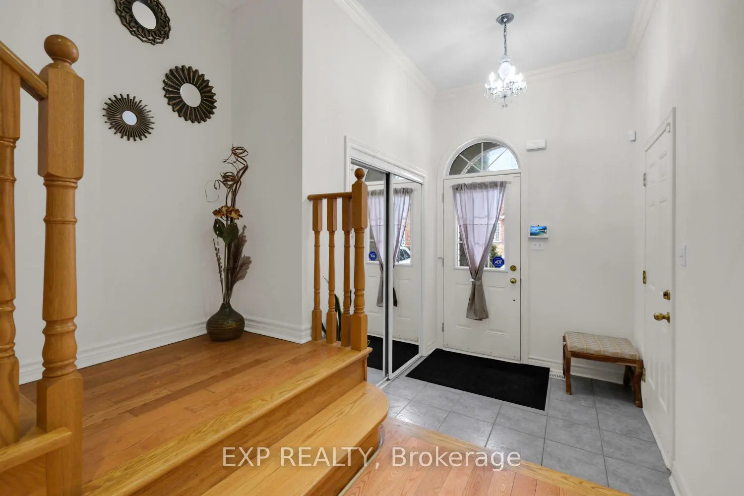 24 Williams Street photo 3
