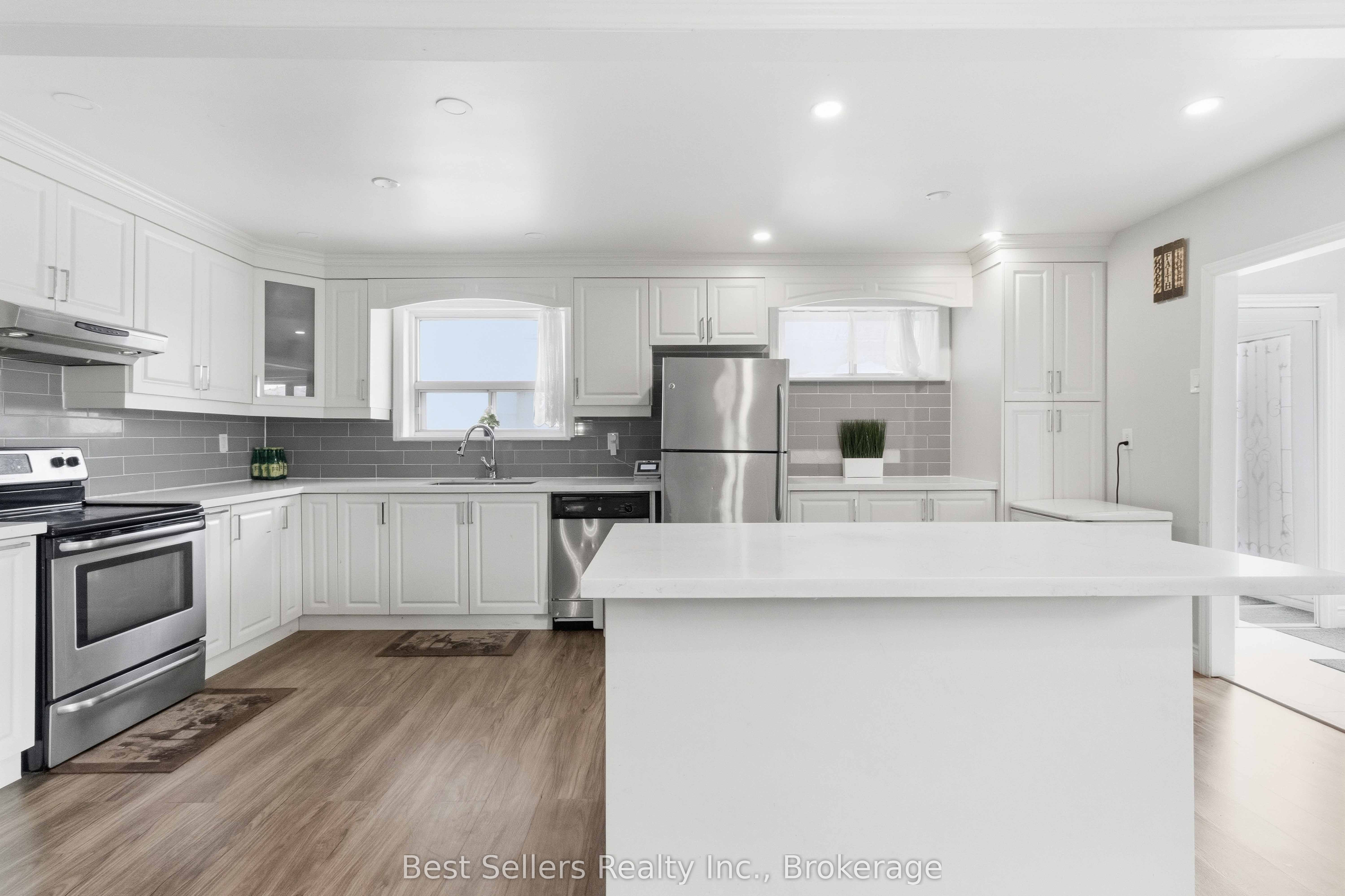 80 Felan Crescent, Toronto, ON, M9V 3A3