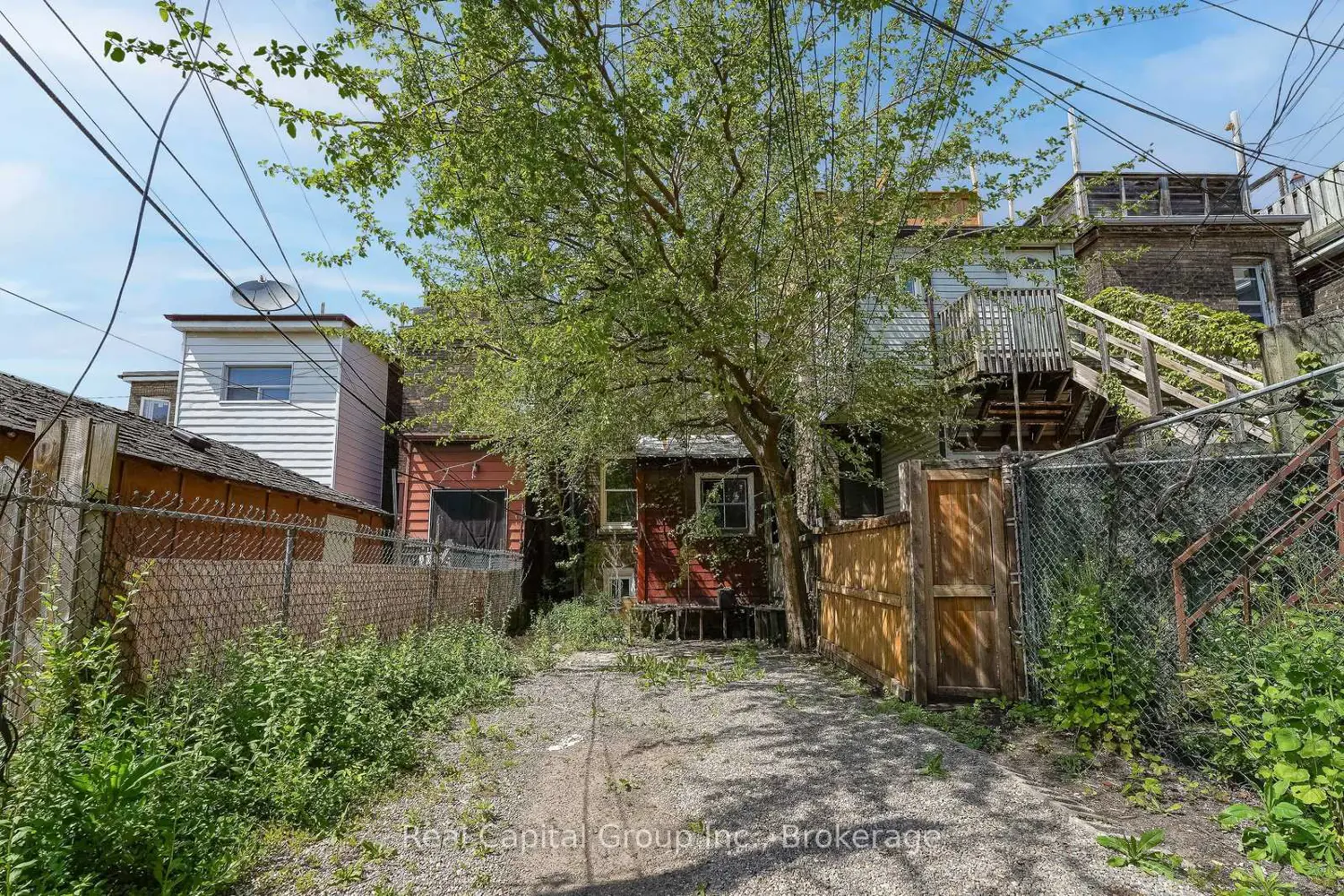 1393 Dundas Street photo 5