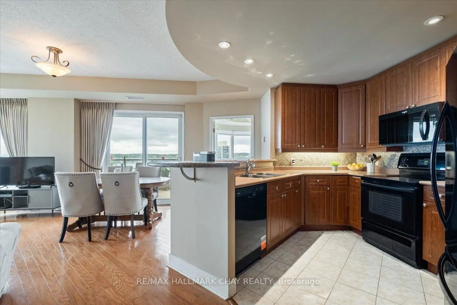 2 Toronto Street 1411 photo 4
