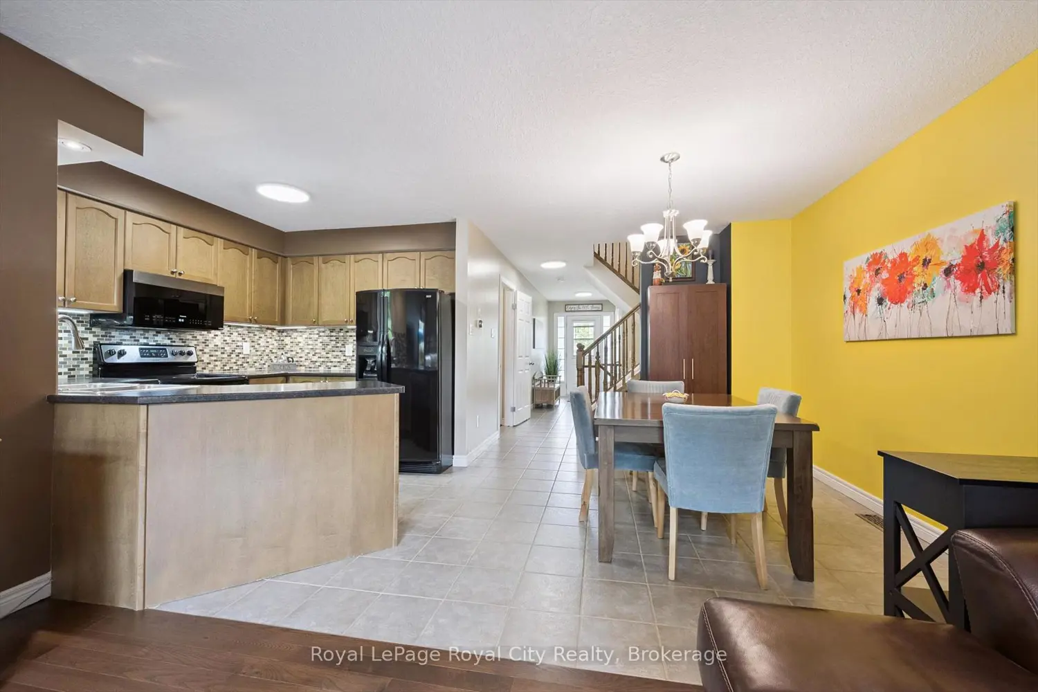 462 Lausanne Crescent photo 4
