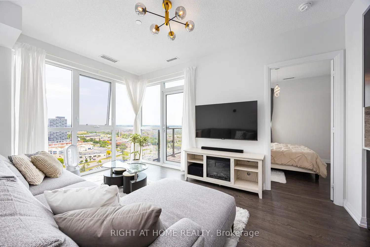 9560 Markham Road Ph 5 photo 4