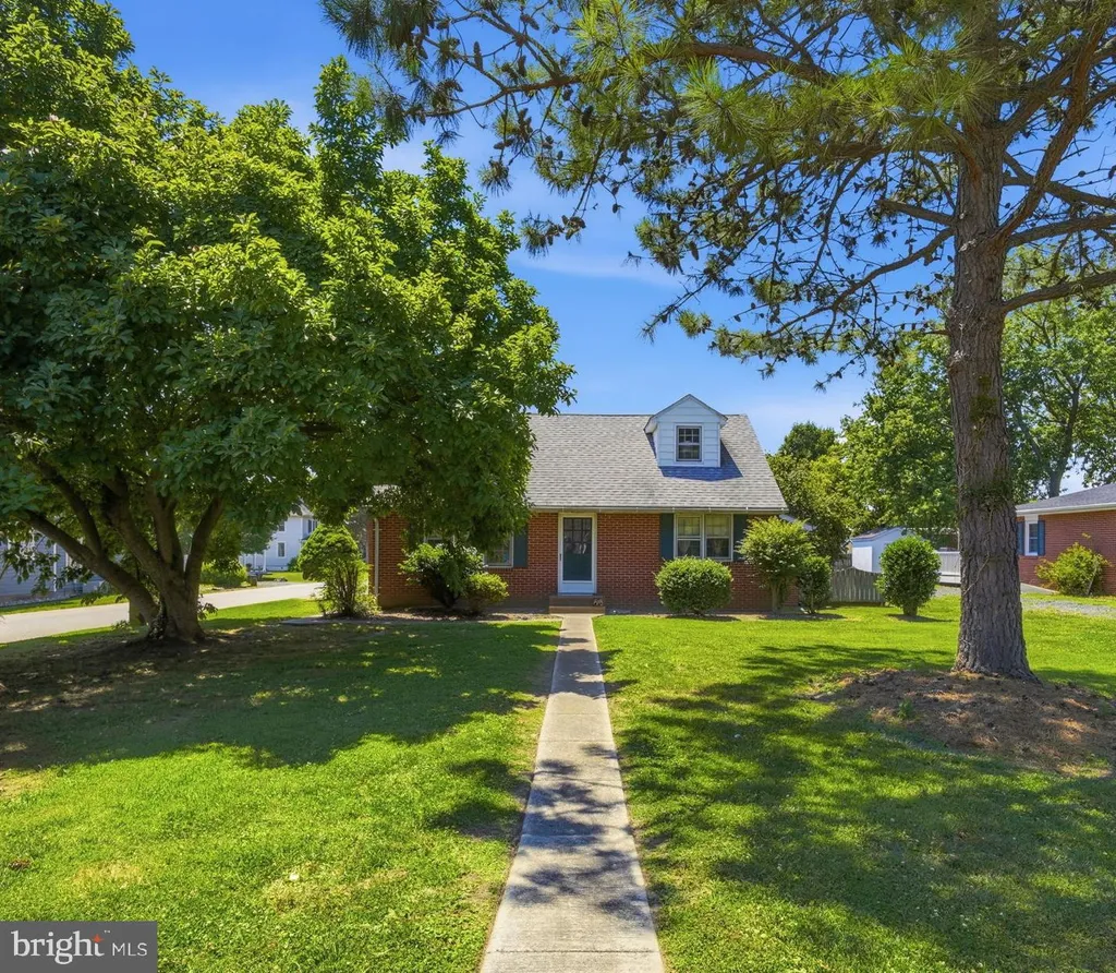 5686 S Main St, Rock Hall, MD 21661 photo 2